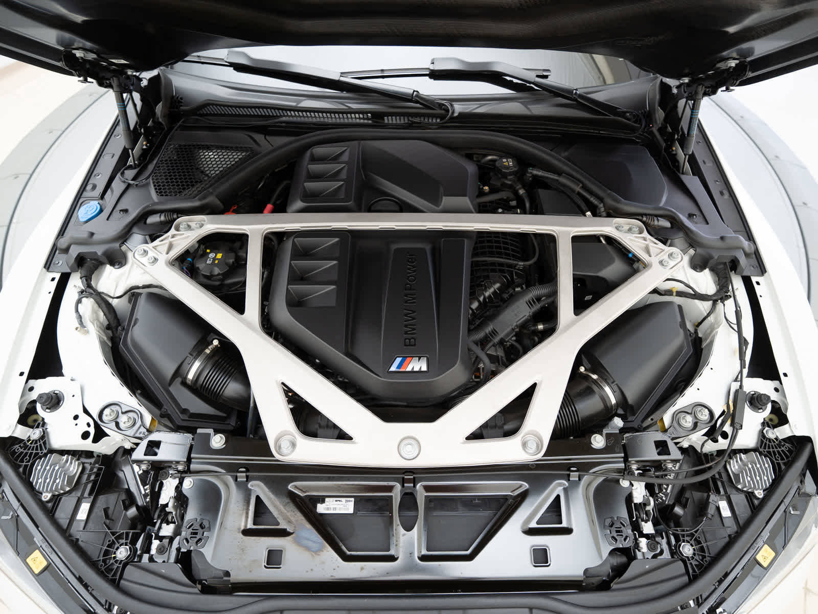 Used 2023 BMW M4 CSL image 32