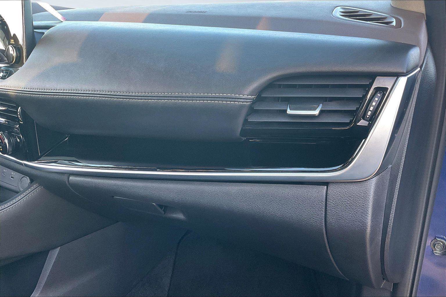 Used 2023 Nissan Rogue SL w/ SL Premium Package AWD/4WD image 17