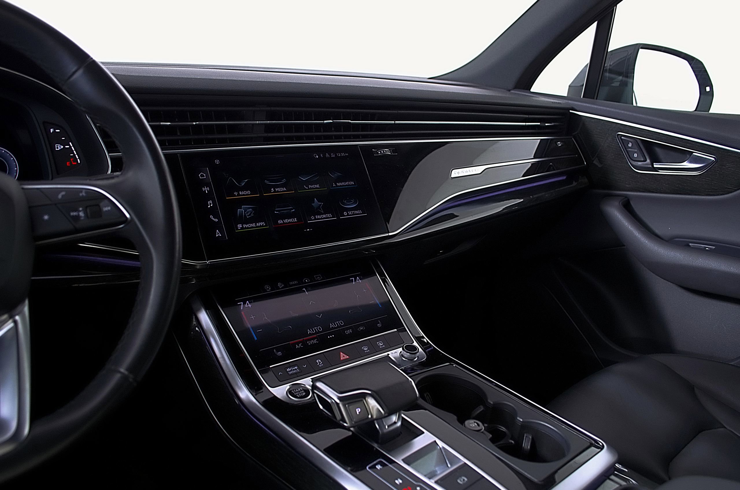 Used 2021 Audi Q7 3.0T Premium image 29