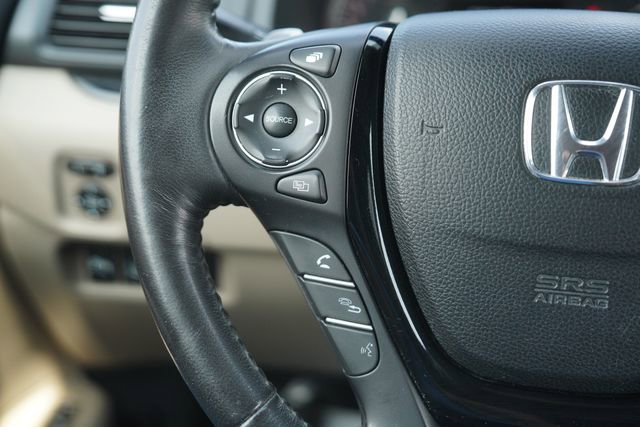 Used 2017 Honda Pilot Touring image 26