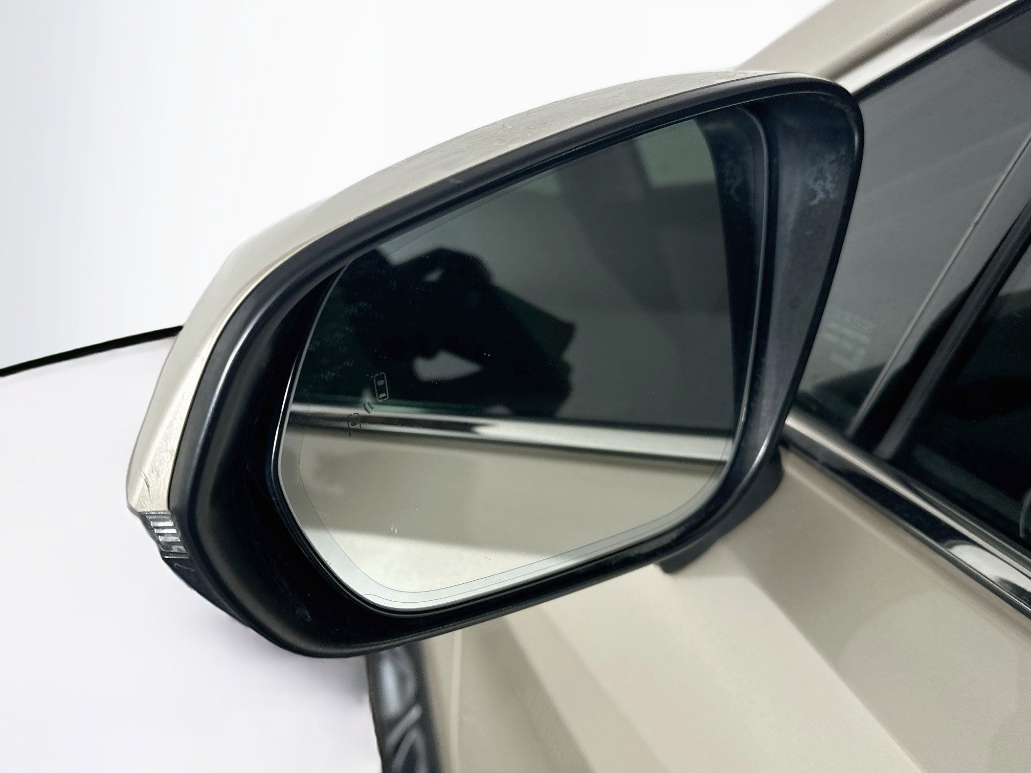 Used 2018 Lexus RX 350 AWD w/ Premium Package image 16