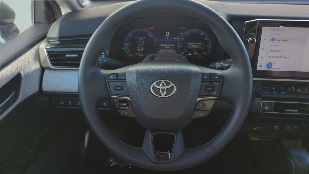 Used 2025 Toyota Camry XLE w/ Premium Plus Package FWD image 11