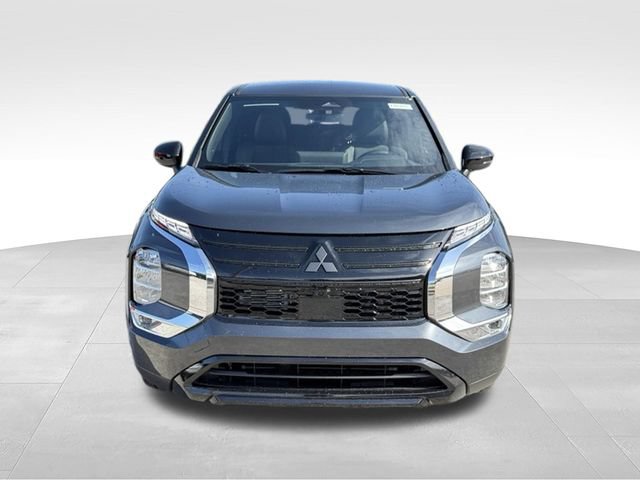 New 2026 Mitsubishi Outlander LE FWD image 8