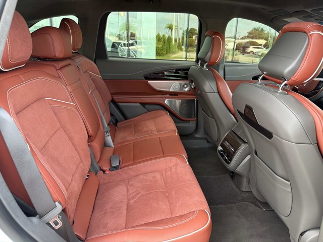 Certified 2024 Lincoln Nautilus Black Label AWD/4WD image 24