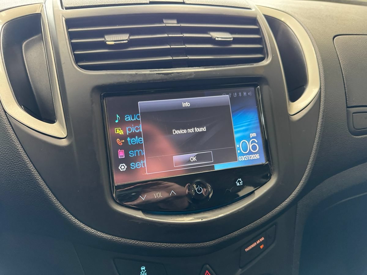 Used 2015 Chevrolet Trax LS FWD image 23