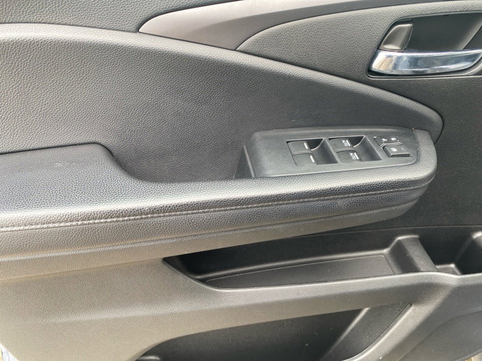 Used 2022 Honda Pilot Special Edition image 36