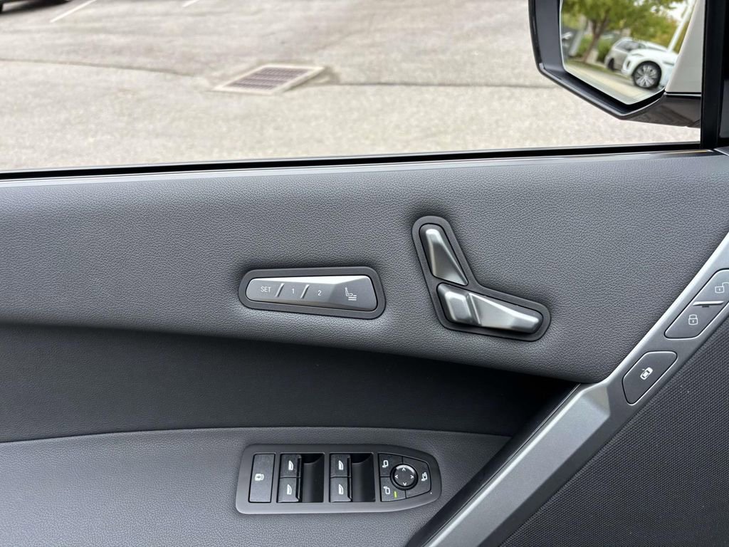 New 2026 BMW iX xDrive45 w/ M Sport Package image 12