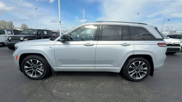 Used 2023 Jeep Grand Cherokee L Limited AWD/4WD image 5