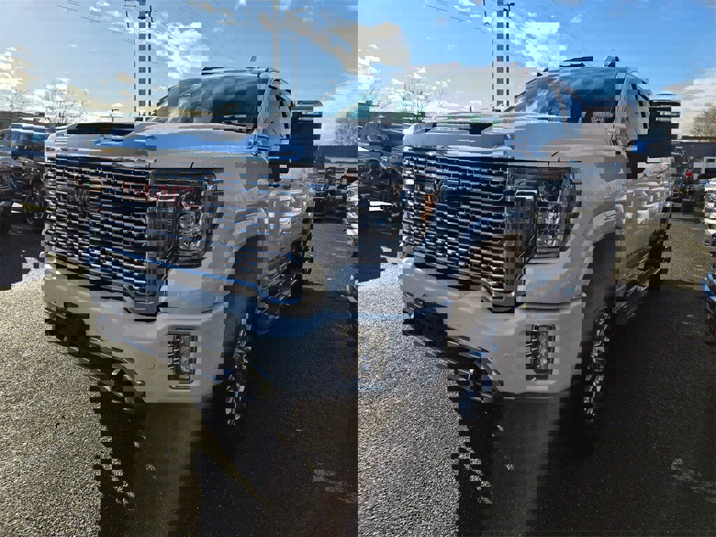 Used 2023 GMC Sierra 3500 Denali image 1