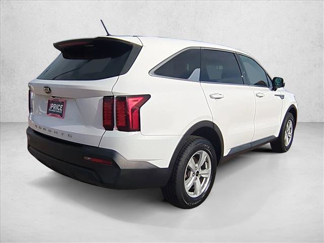 Used 2021 Kia Sorento LX image 5