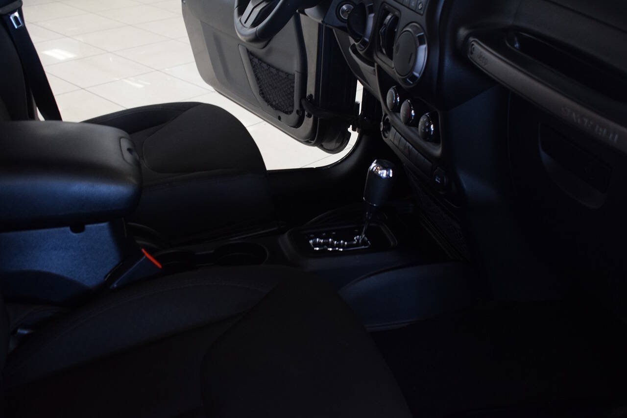 Used 2016 Jeep Wrangler Unlimited Sport w/ Quick Order Package 24S AWD/4WD image 26