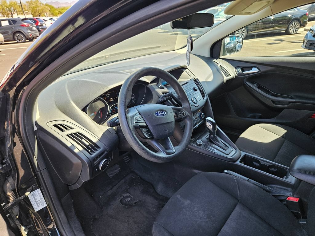 Used 2015 Ford Focus SE FWD image 12