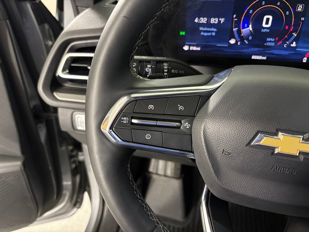 Certified 2026 Chevrolet Traverse LT w/ Driver Confidence Package FWD image 23