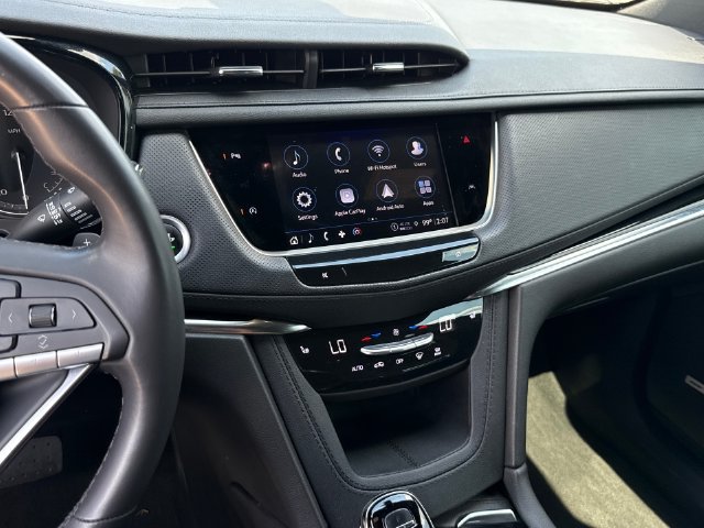 Used 2024 Cadillac XT6 Luxury w/ LPO, Floor Liner Package FWD image 19