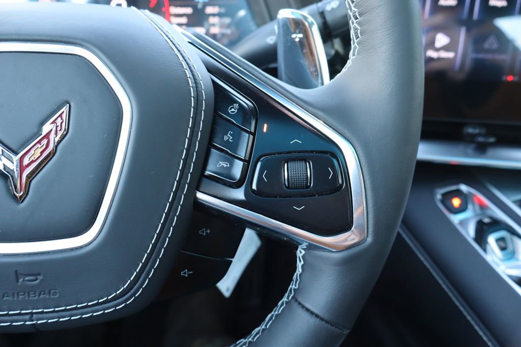 Used 2025 Chevrolet Corvette Z06 w/ Battery Protection Package image 9