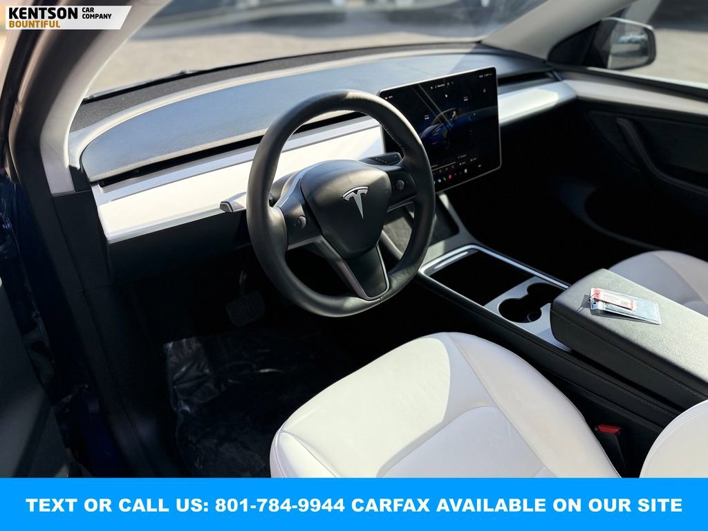 Used 2023 Tesla Model Y Long Range image 27