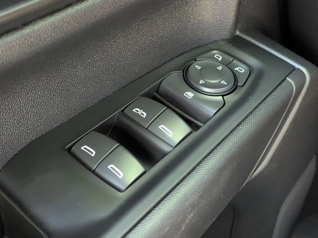 Used 2022 Chevrolet Silverado 1500 Custom RWD image 26