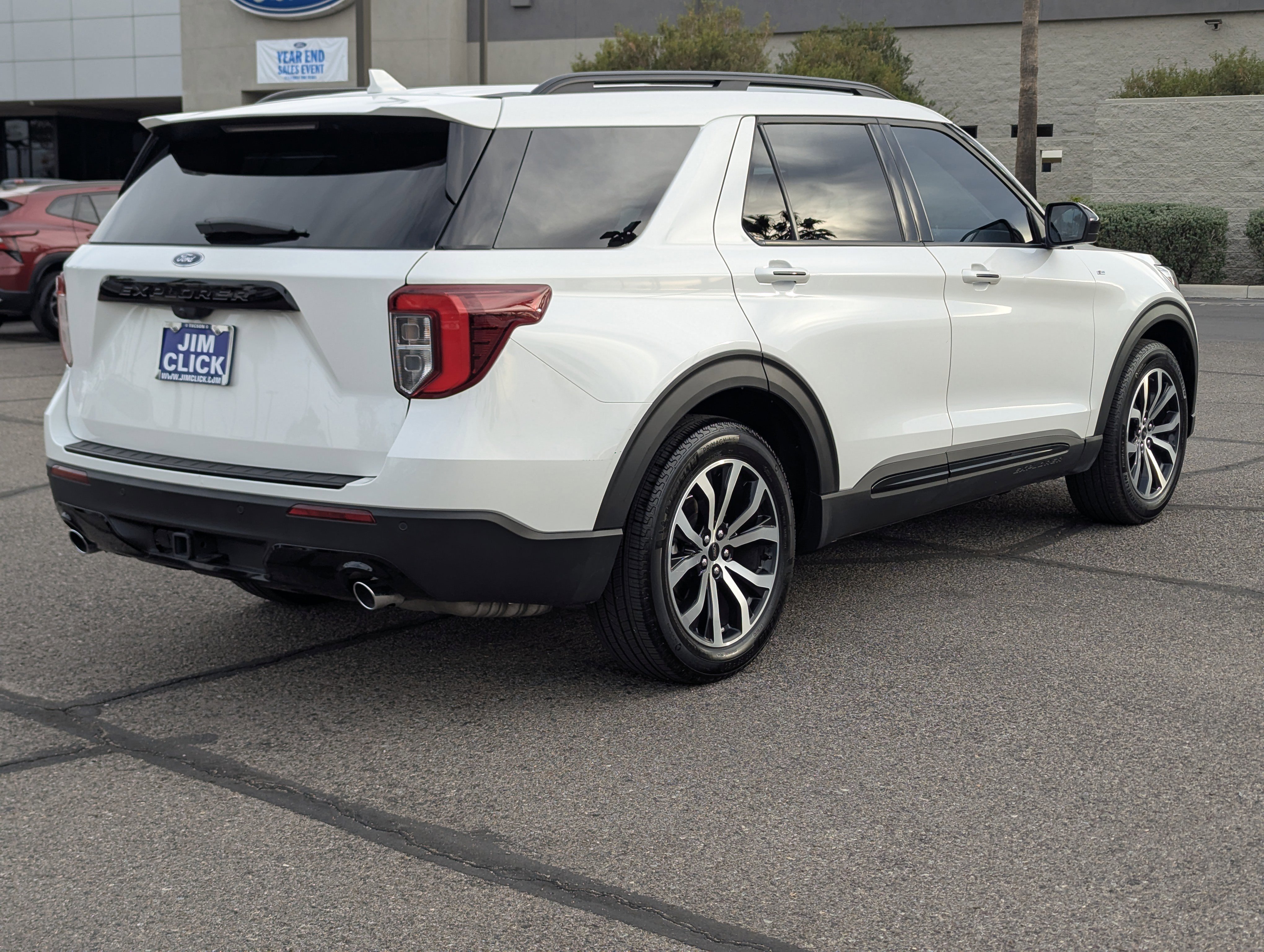 Certified 2024 Ford Explorer ST-Line w/ Class IV Trailer Tow Package image 2