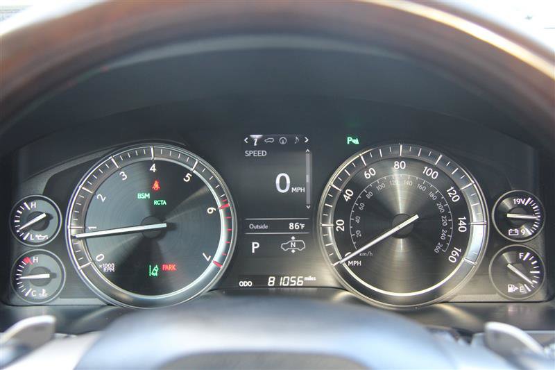 Used 2018 Lexus LX 570 4WD w/ Luxury Package image 35