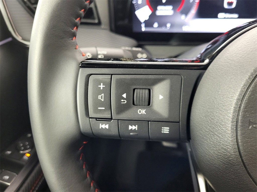 New 2025 Nissan Kicks SR image 24