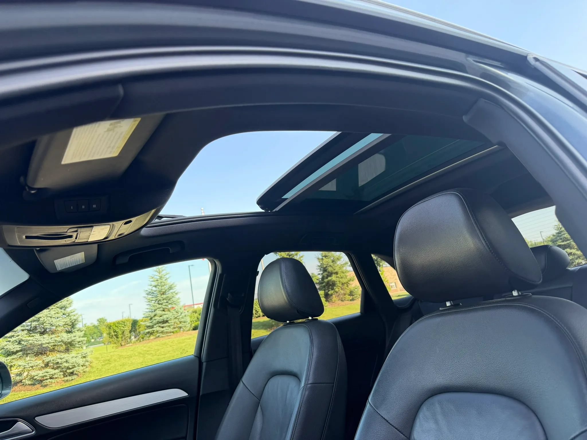 Used 2018 Audi Q3 2.0T Premium FWD image 32