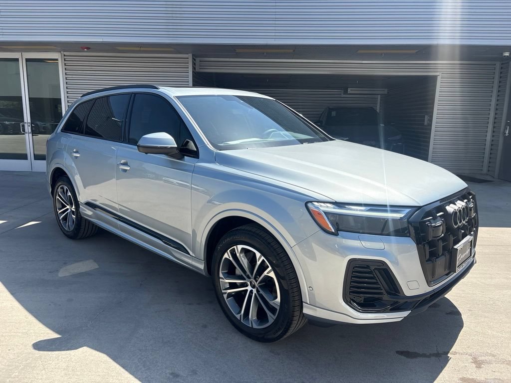 New 2026 Audi Q7 2.0T Premium AWD/4WD image 3
