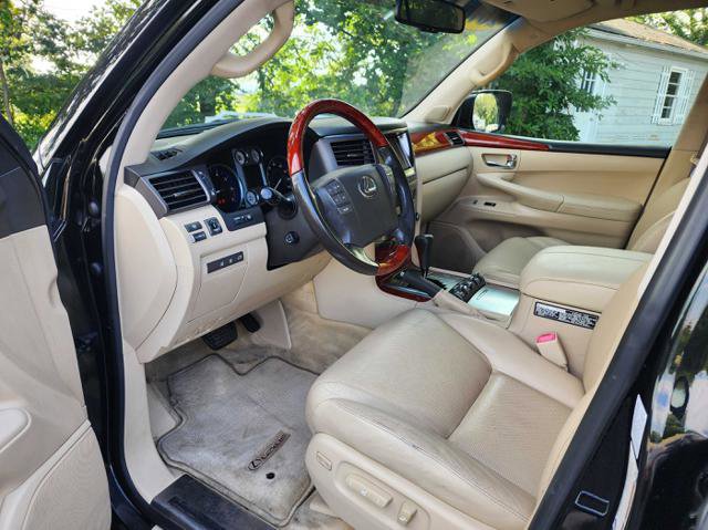 Used 2010 Lexus LX 570 4WD image 10
