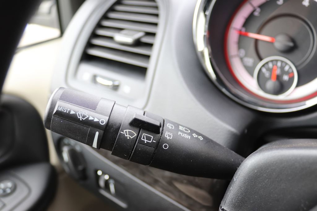 Used 2019 Dodge Grand Caravan SE image 10