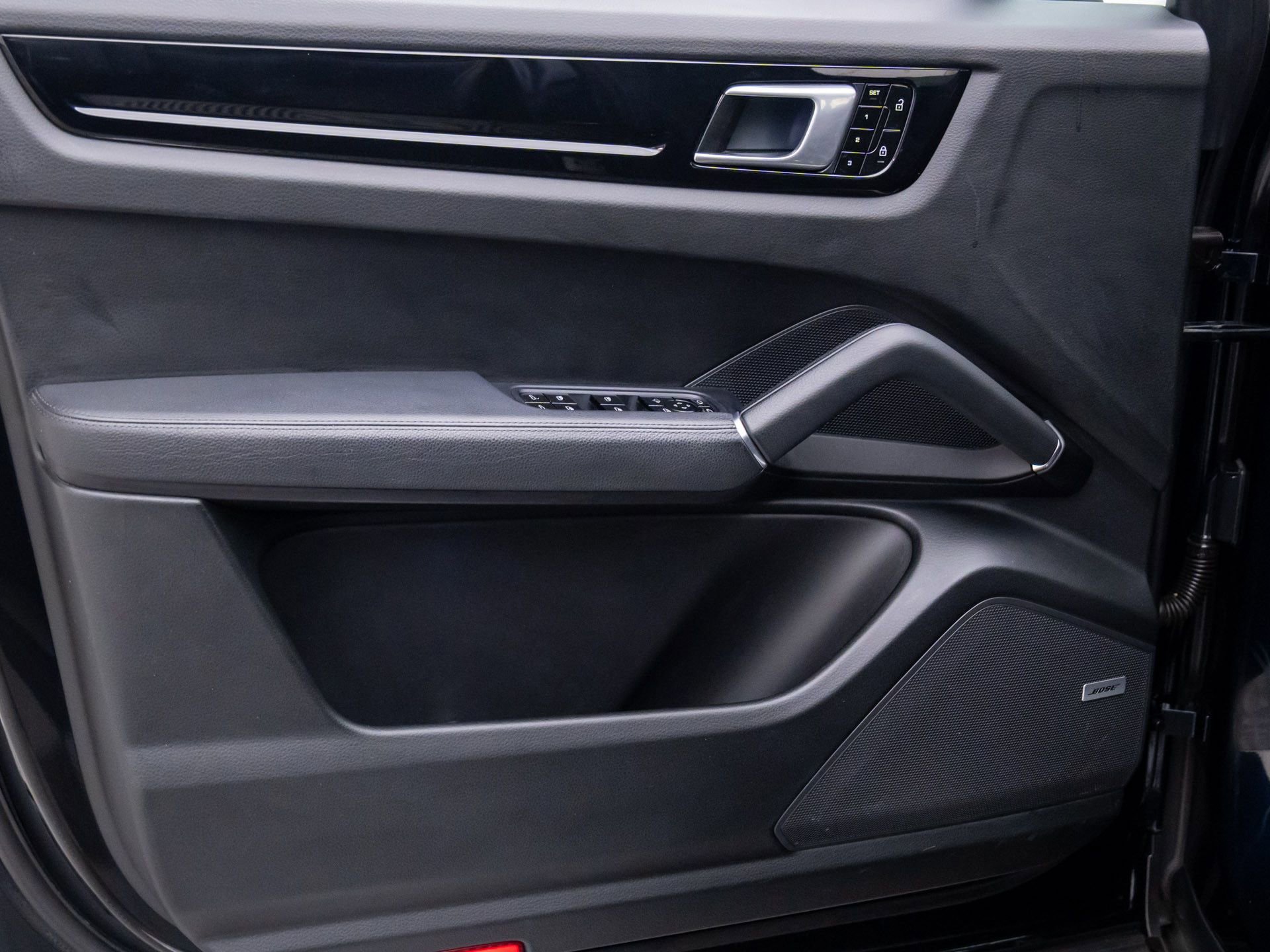 Certified 2021 Porsche Cayenne image 14