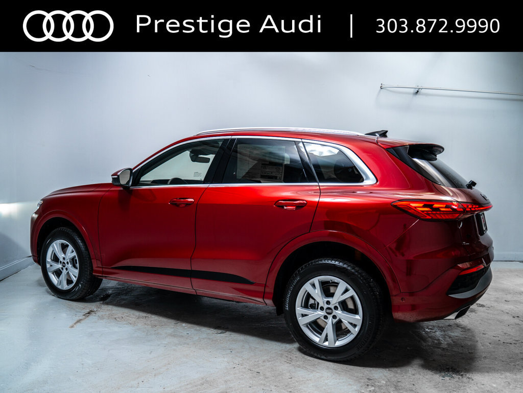 Used 2025 Audi Q5 Premium w/ Convenience Package AWD/4WD image 3