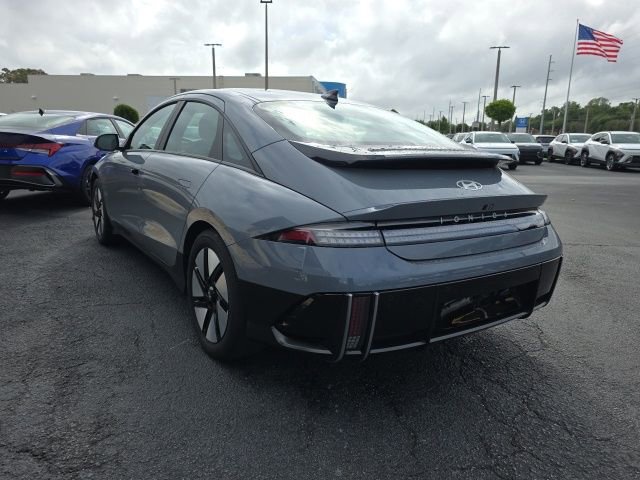 Used 2024 Hyundai Ioniq 6 SE RWD image 3