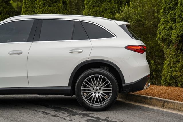 Used 2023 Mercedes-Benz GLC 300 image 11