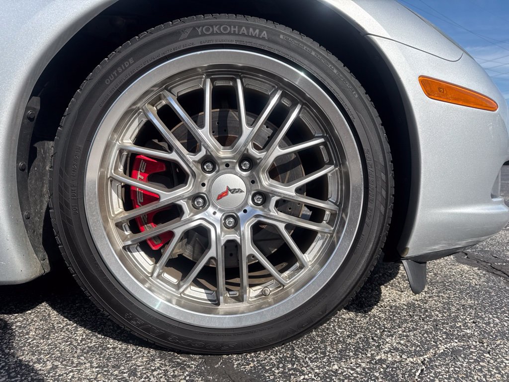 Used 2009 Chevrolet Corvette Coupe RWD image 25