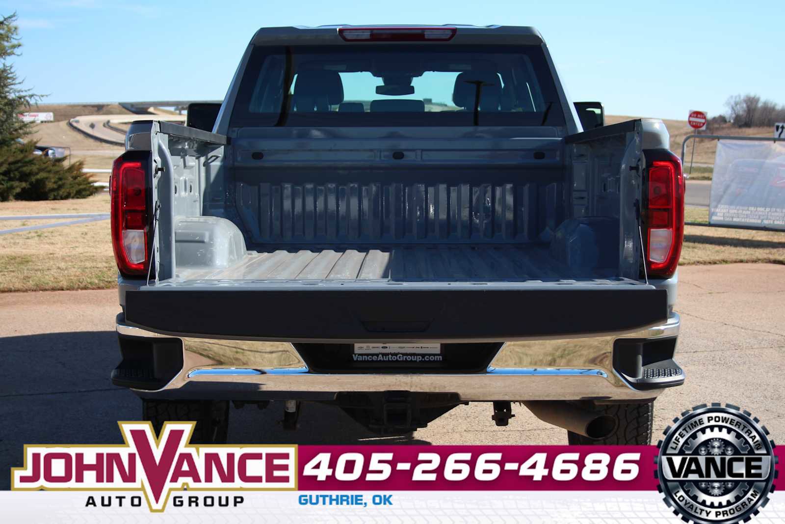 Used 2025 GMC Sierra 2500 Pro image 11