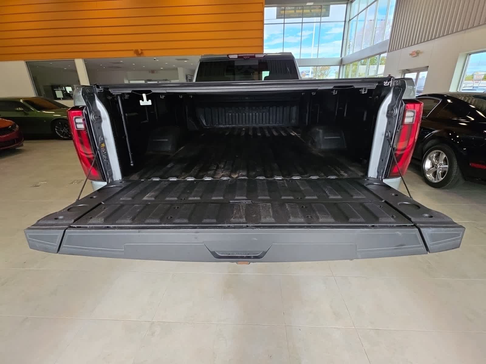 Used 2024 GMC Sierra 2500 Denali w/ Denali Reserve Package AWD/4WD image 10