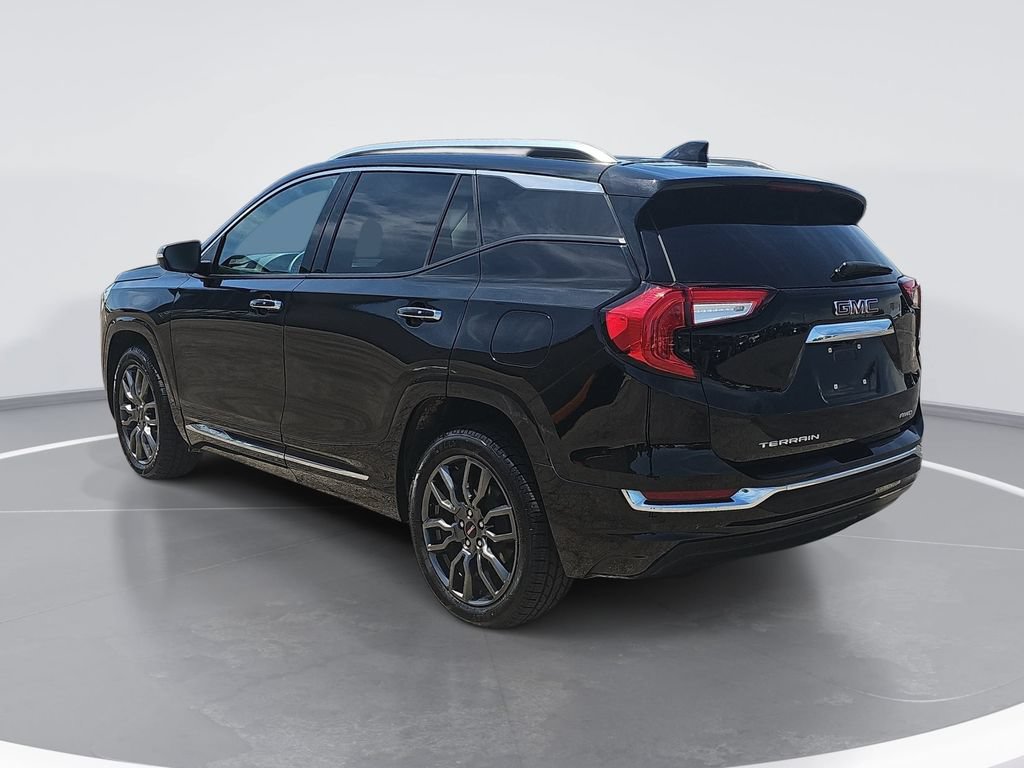 Certified 2024 GMC Terrain Denali w/ Black Diamond Edition AWD/4WD image 6