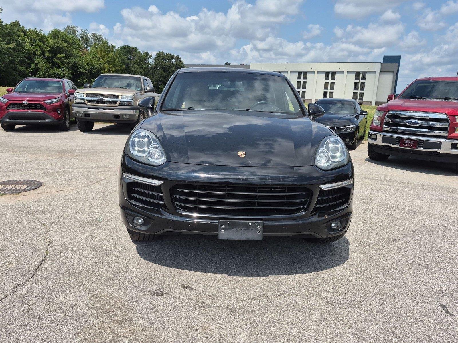 Used 2017 Porsche Cayenne S AWD/4WD image 8