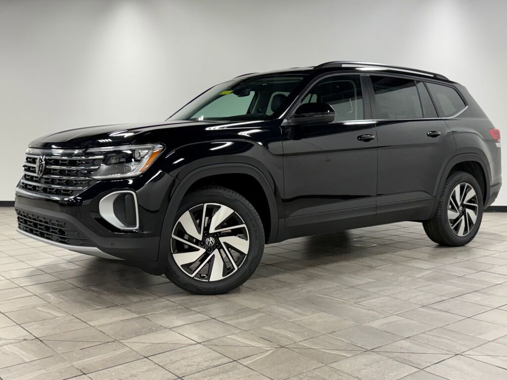 New 2026 Volkswagen Atlas SE image 3