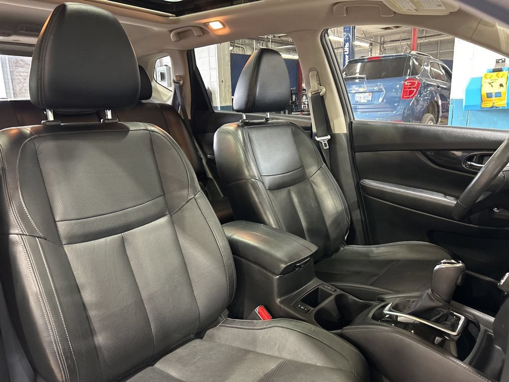 Used 2017 Nissan Rogue SL w/ SL Premium Package FWD image 44