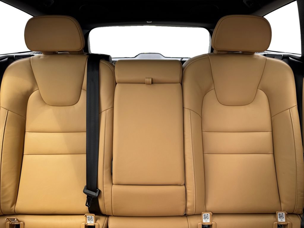 New 2026 Volvo V60 B5 Cross Country Ultra w/ Protection Package Premier AWD/4WD image 26