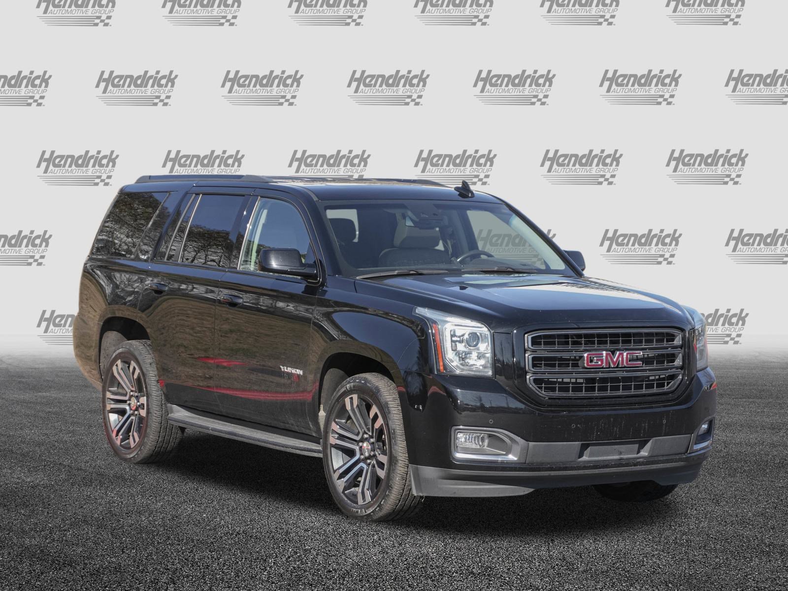 Used 2019 GMC Yukon SLT w/ Graphite Edition image 2