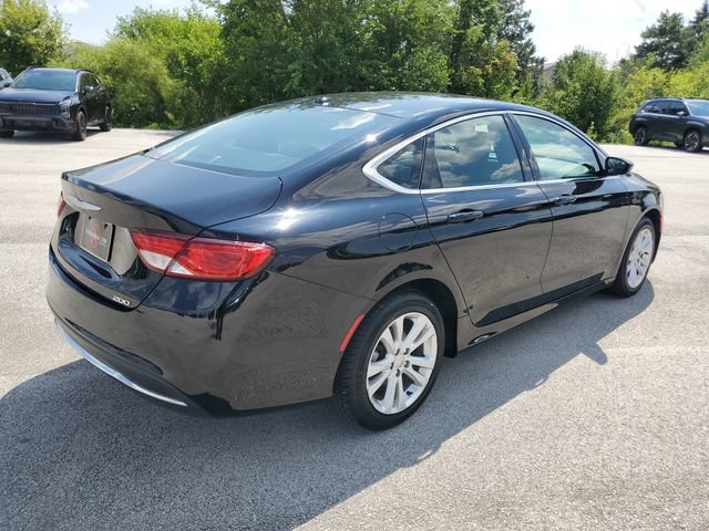 Used 2015 Chrysler 200 Limited w/ Convenience Group FWD image 4