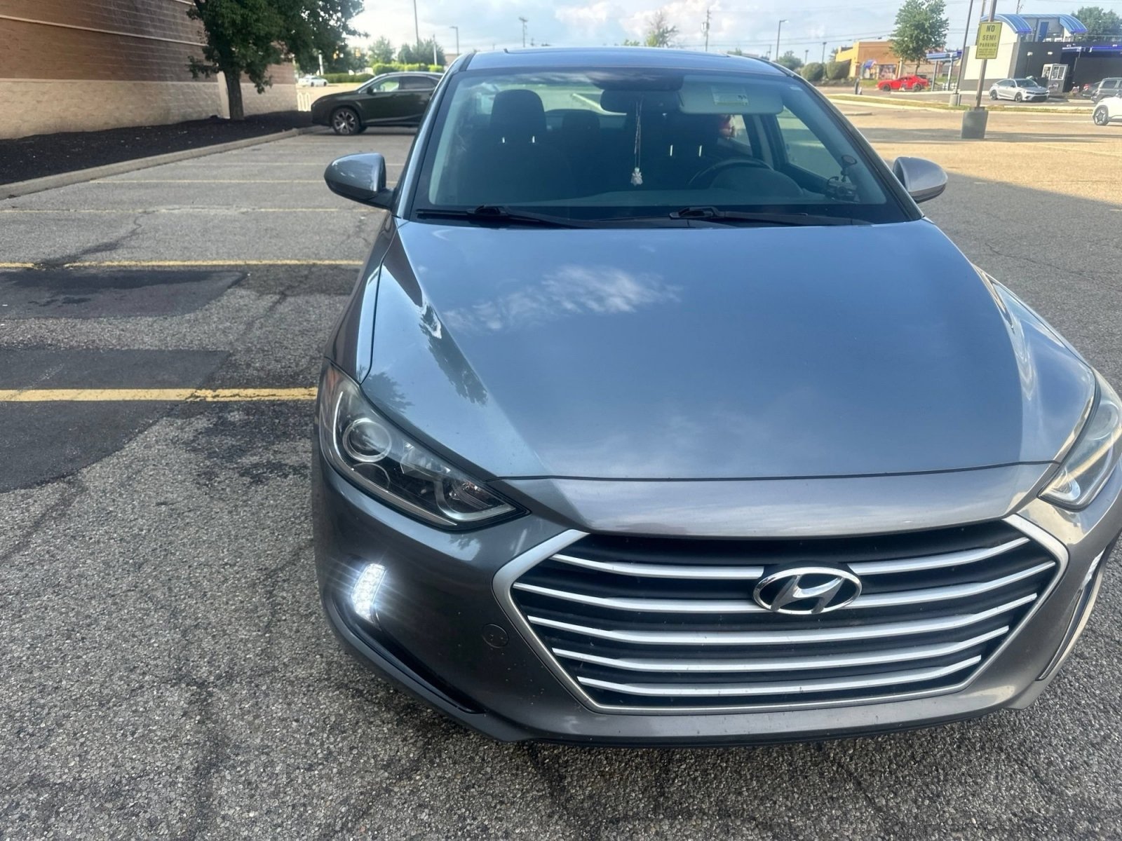 Used 2018 Hyundai Elantra Value Edition w/ Cargo Package FWD image 14