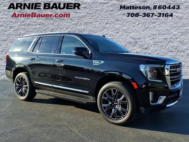 Used 2024 GMC Yukon SLT w/ SLT Premium Package