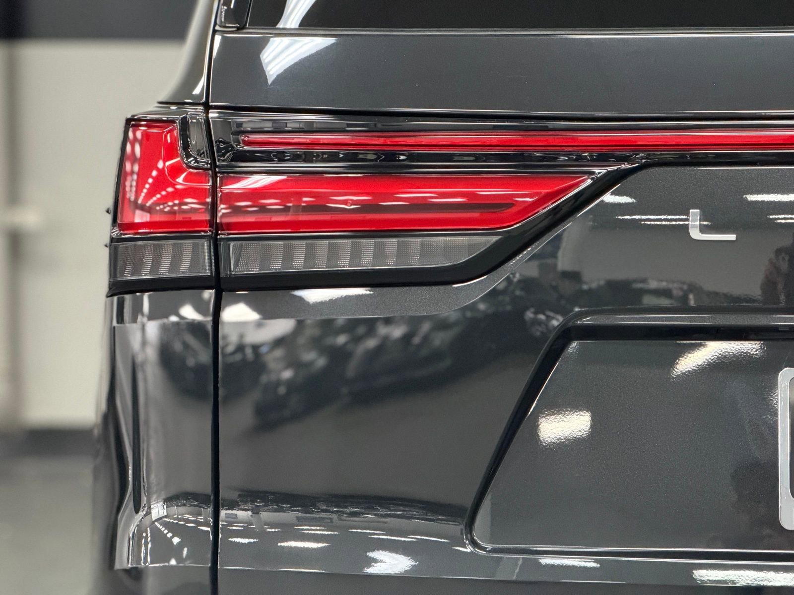 Used 2024 Lexus LX 600 4WD w/ Interior Upgrade Package image 13