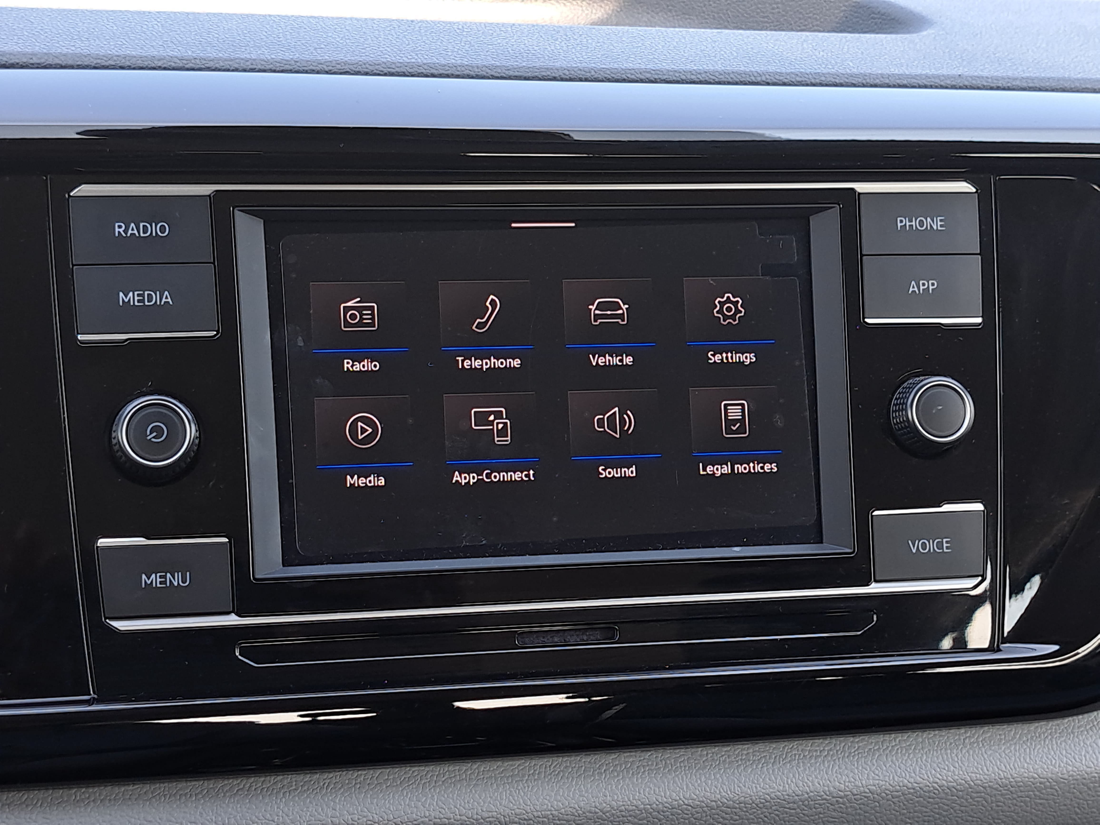 Certified 2024 Volkswagen Taos S FWD image 22