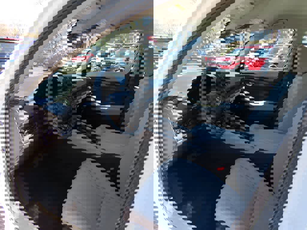 Certified 2024 Honda Accord LX image 2