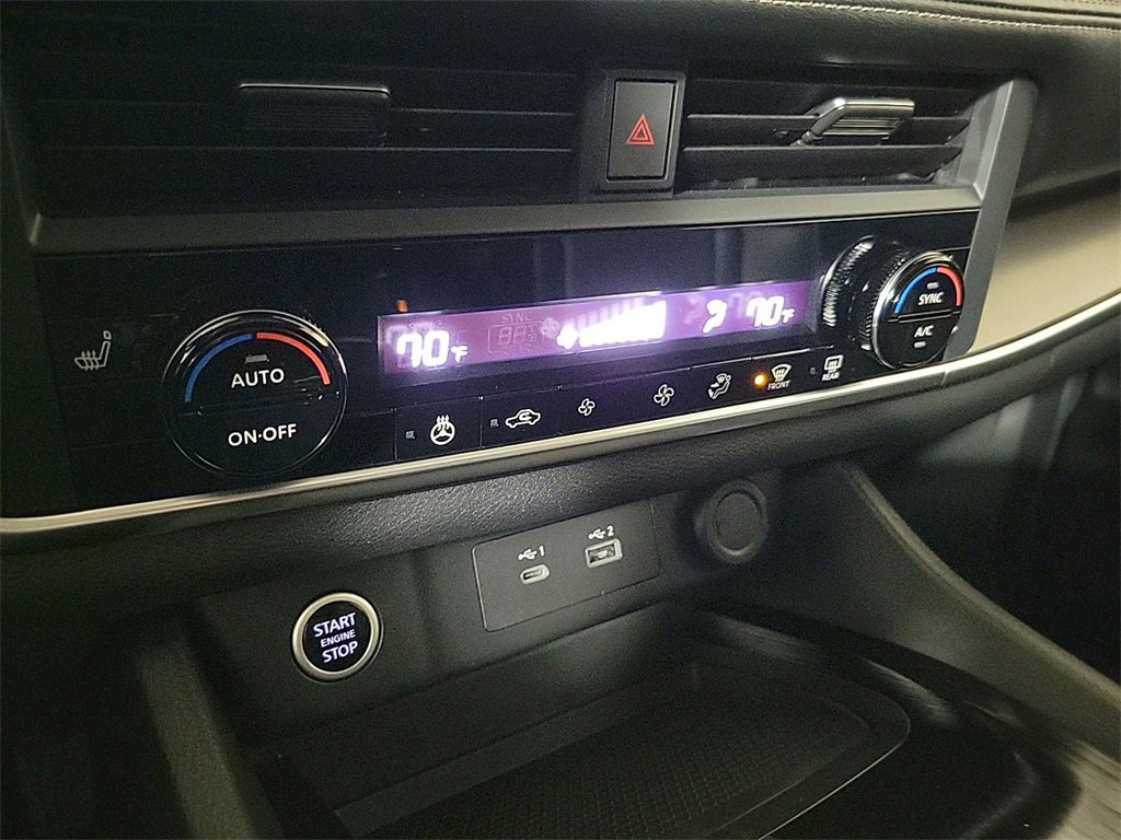 Used 2023 Nissan Rogue SV w/ SV Premium B Package image 20