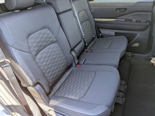 New 2026 Nissan Pathfinder SV w/ SV Premium Package AWD/4WD image 35