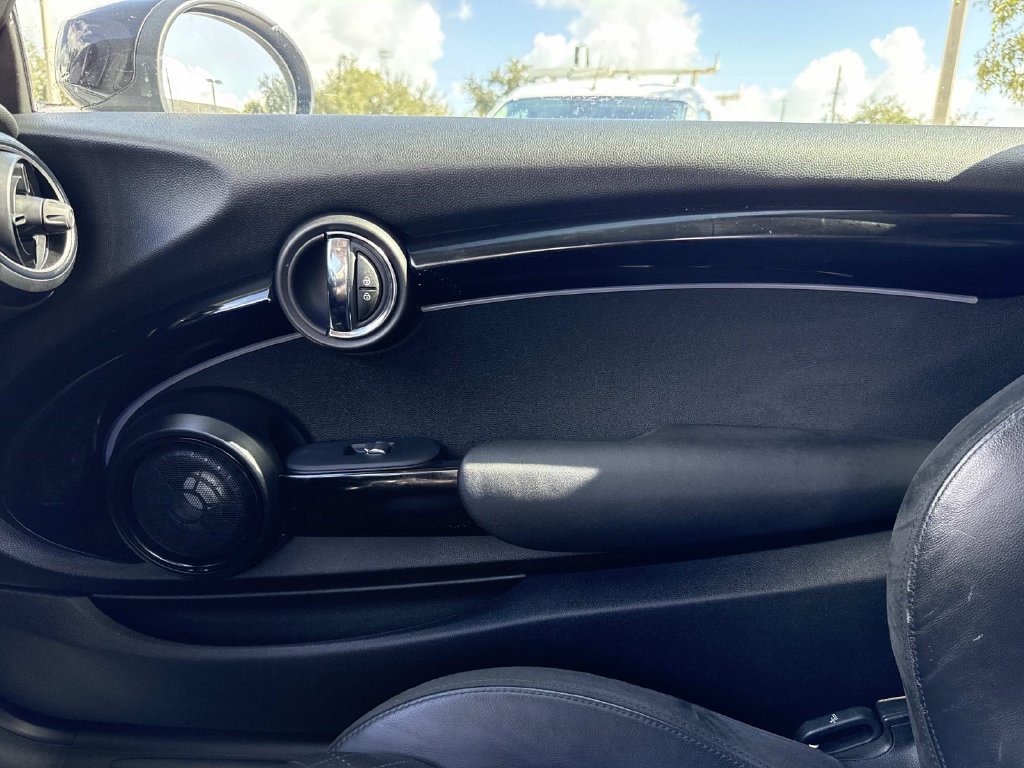 Used 2022 MINI Cooper SE FWD image 18